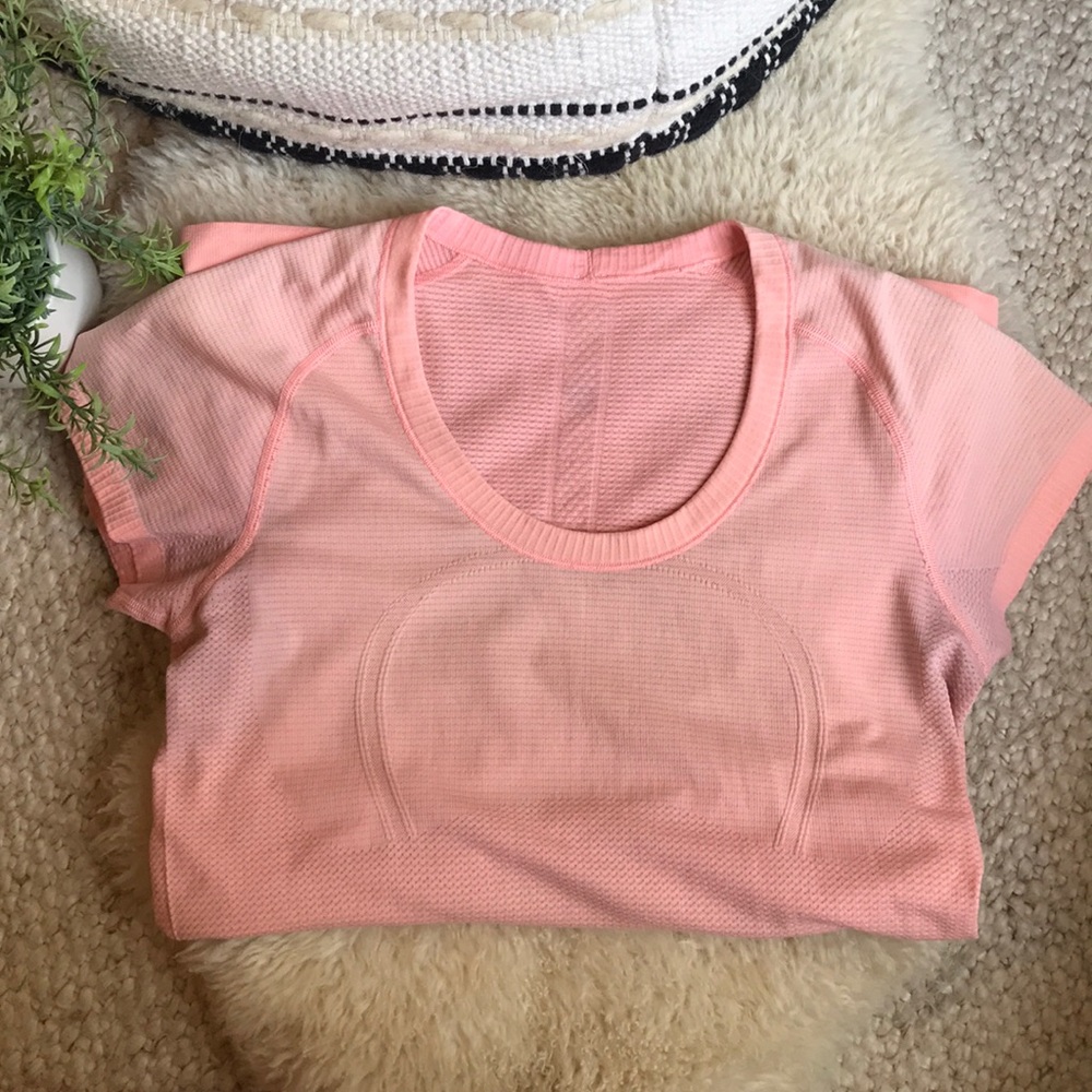 Lululemon running T-shirt size 8